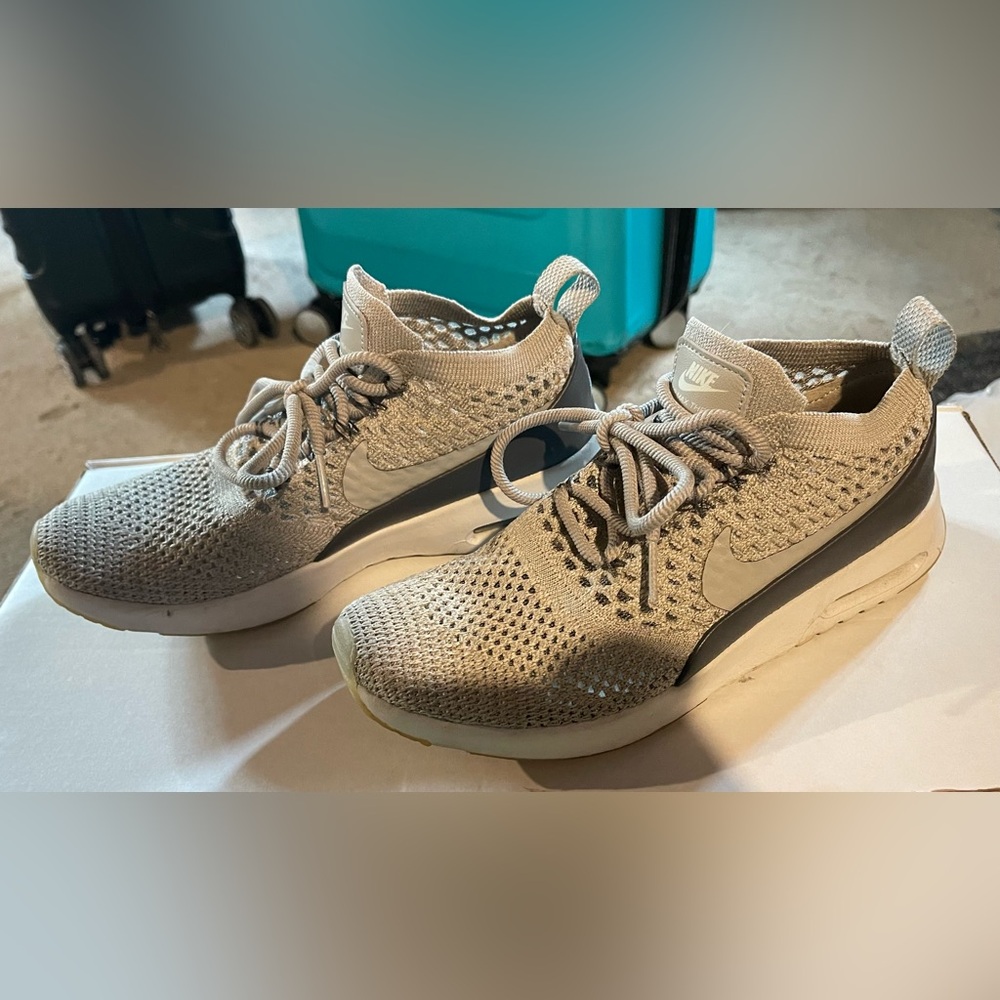 Nike Air Max Thea Ulta